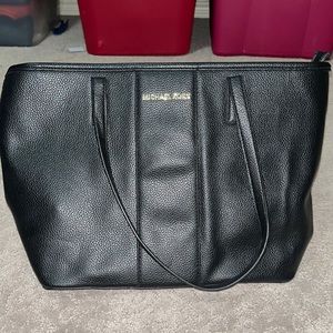 MK purse